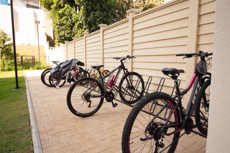 Apartamento para alugar com 32m², 2 quartos e sem vaga Apartamento para alugar com 32m², 2 quartos e sem vagaÁrea comum - Bicicletário