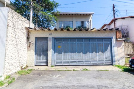 Casa à venda com 164m², 3 quartos e 2 vagasFachada