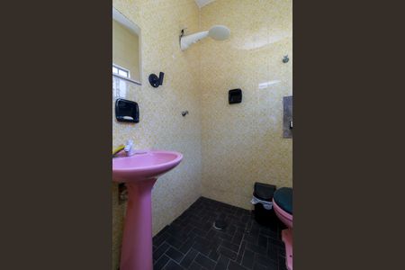 Casa à venda com 164m², 3 quartos e 2 vagasEdícula - Banheiro 2