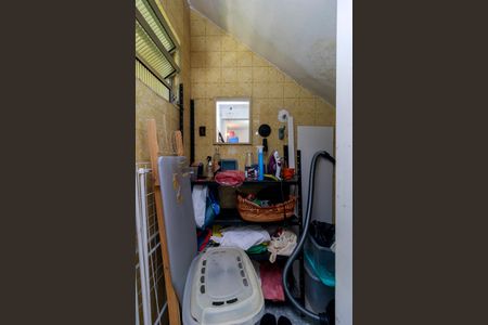 Casa à venda com 164m², 3 quartos e 2 vagasEdícula - Banheiro