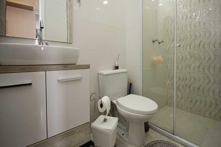 Apartamento à venda com 55m², 2 quartos e 1 vaga Apartamento à venda com 55m², 2 quartos e 1 vagaBanheiro