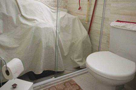 Apartamento à venda com 55m², 2 quartos e 1 vaga Apartamento à venda com 55m², 2 quartos e 1 vagaBanheiro