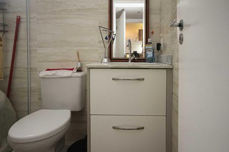 Apartamento à venda com 55m², 2 quartos e 1 vaga Apartamento à venda com 55m², 2 quartos e 1 vagaBanheiro