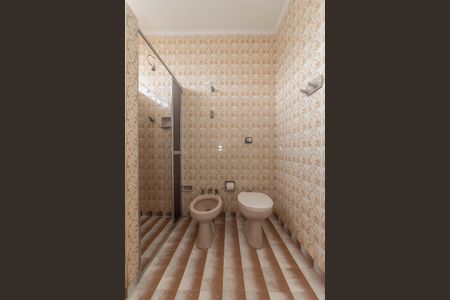 Casa para alugar com 127m², 3 quartos e 2 vagas Casa para alugar com 127m², 3 quartos e 2 vagasBanheiro Social