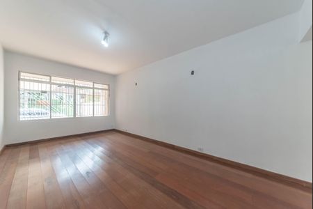 Casa para alugar com 127m², 3 quartos e 2 vagas Casa para alugar com 127m², 3 quartos e 2 vagasSala