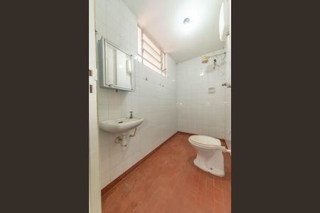 Casa para alugar com 127m², 3 quartos e 2 vagas Casa para alugar com 127m², 3 quartos e 2 vagasEdícula - Banheiro