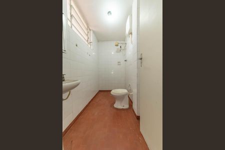 Casa para alugar com 127m², 3 quartos e 2 vagas Casa para alugar com 127m², 3 quartos e 2 vagasEdícula - Banheiro