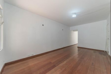 Casa para alugar com 127m², 3 quartos e 2 vagas Casa para alugar com 127m², 3 quartos e 2 vagasSala