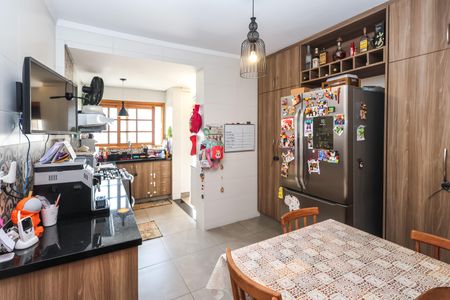 Casa à venda com 110m², 2 quartos e 2 vagasCozinha