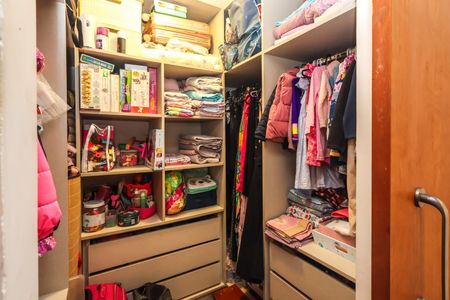 Casa à venda com 110m², 2 quartos e 2 vagasSuíte 2