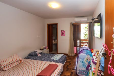 Casa à venda com 110m², 2 quartos e 2 vagasSuíte 2