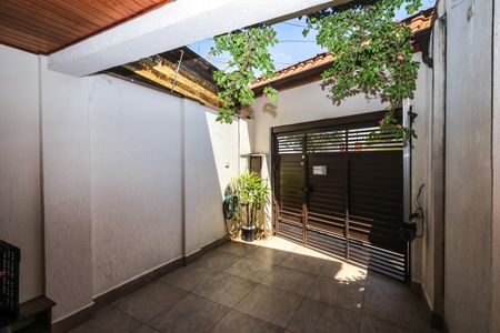 Casa à venda com 110m², 2 quartos e 2 vagasGaragem