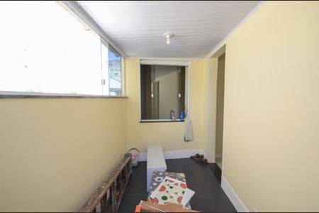 Apartamento à venda com 84m², 2 quartos e sem vagaSala