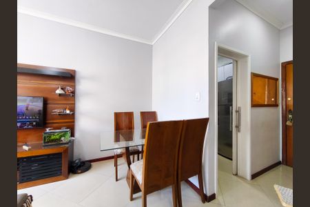Apartamento à venda com 65m², 2 quartos e 1 vagaSala