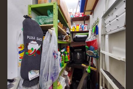 Apartamento à venda com 65m², 2 quartos e 1 vagaBanheiro de serviço