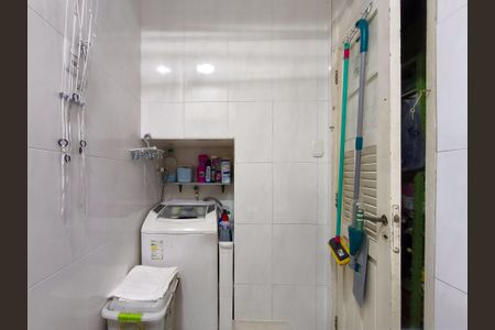 Apartamento à venda com 65m², 2 quartos e 1 vagaÁrea de Serviço