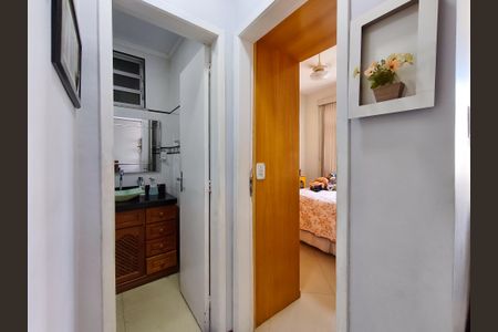 Apartamento à venda com 65m², 2 quartos e 1 vagaCorredor