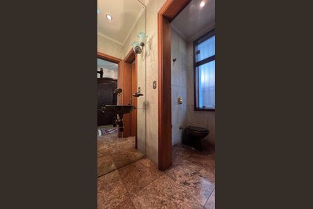 Casa à venda com 485m², 4 quartos e 4 vagas Casa à venda com 485m², 4 quartos e 4 vagasLavabo