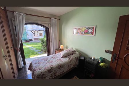 Casa à venda com 485m², 4 quartos e 4 vagas Casa à venda com 485m², 4 quartos e 4 vagasQuarto 3