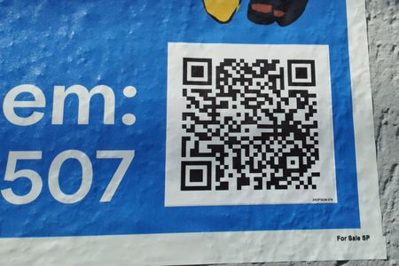 Casa à venda com 186m², 3 quartos e 1 vaga Casa à venda com 186m², 3 quartos e 1 vagaFachada