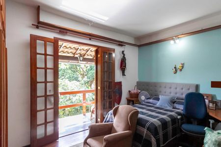 Casa à venda com 1000m², 3 quartos e 6 vagas Casa à venda com 1000m², 3 quartos e 6 vagasQuarto 2