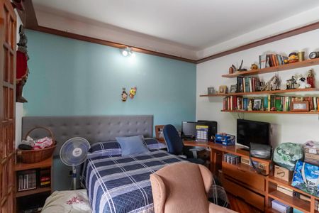 Casa à venda com 1000m², 3 quartos e 6 vagas Casa à venda com 1000m², 3 quartos e 6 vagasQuarto 2