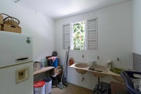 Casa à venda com 1000m², 3 quartos e 6 vagas Casa à venda com 1000m², 3 quartos e 6 vagasÁrea de serviço