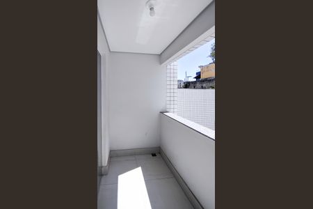 Apartamento à venda com 78m², 3 quartos e 2 vagas Apartamento à venda com 78m², 3 quartos e 2 vagasVaranda