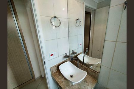 Apartamento para alugar com 50m², 2 quartos e 1 vaga Apartamento para alugar com 50m², 2 quartos e 1 vagaBanheiro