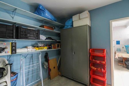 Casa à venda com 206m², 4 quartos e 3 vagas Casa à venda com 206m², 4 quartos e 3 vagasQuarto de Serviço