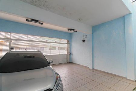 Casa à venda com 206m², 4 quartos e 3 vagas Casa à venda com 206m², 4 quartos e 3 vagasGaragem