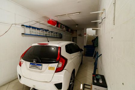 Casa à venda com 200m², 3 quartos e 2 vagas Casa à venda com 200m², 3 quartos e 2 vagasGaragem
