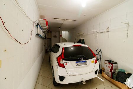 Casa à venda com 200m², 3 quartos e 2 vagas Casa à venda com 200m², 3 quartos e 2 vagasGaragem