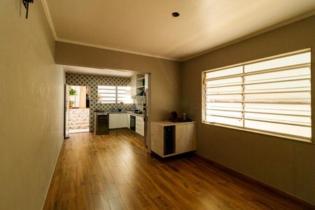 Casa à venda com 200m², 3 quartos e 2 vagas Casa à venda com 200m², 3 quartos e 2 vagasCozinha