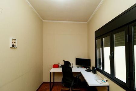 Casa à venda com 200m², 3 quartos e 2 vagas Casa à venda com 200m², 3 quartos e 2 vagasQuarto 2