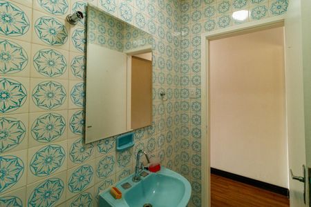 Casa à venda com 200m², 3 quartos e 2 vagas Casa à venda com 200m², 3 quartos e 2 vagasLavabo