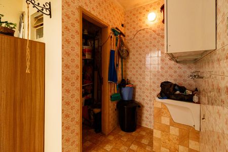 Casa à venda com 200m², 3 quartos e 2 vagas Casa à venda com 200m², 3 quartos e 2 vagasÁrea de Serviço
