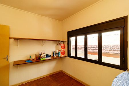 Casa à venda com 200m², 3 quartos e 2 vagas Casa à venda com 200m², 3 quartos e 2 vagasQuarto