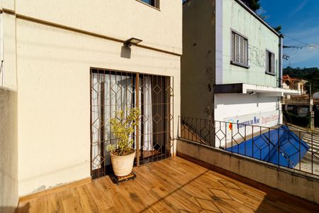 Casa à venda com 200m², 3 quartos e 2 vagas Casa à venda com 200m², 3 quartos e 2 vagasVaranda da Sala