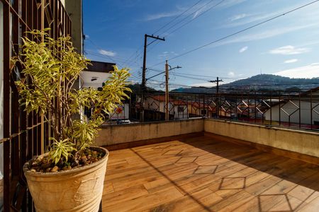 Casa à venda com 200m², 3 quartos e 2 vagas Casa à venda com 200m², 3 quartos e 2 vagasVaranda da Sala