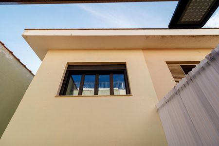 Casa à venda com 200m², 3 quartos e 2 vagas Casa à venda com 200m², 3 quartos e 2 vagasÁrea externa