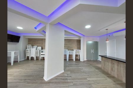 Apartamento à venda com 48m², 2 quartos e 1 vaga Apartamento à venda com 48m², 2 quartos e 1 vagaÁrea comum - Salão de Festas