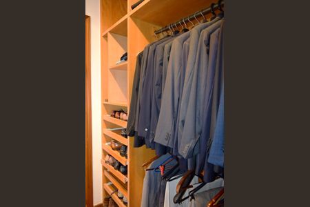 Casa à venda com 535m², 4 quartos e 4 vagasCloset da suíte 2