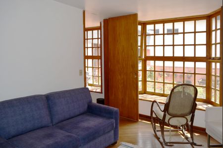 Casa à venda com 535m², 4 quartos e 4 vagasSuíte 1