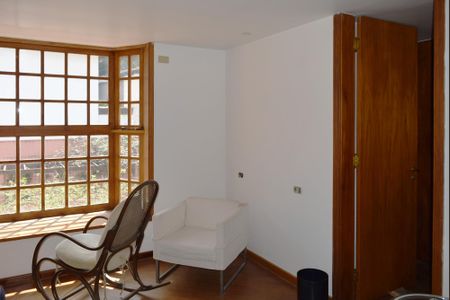 Casa à venda com 535m², 4 quartos e 4 vagasSuíte 1