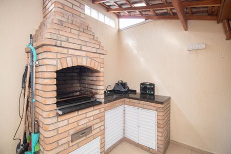 Casa de condomínio à venda com 75m², 2 quartos e 1 vagaChurrasqueira