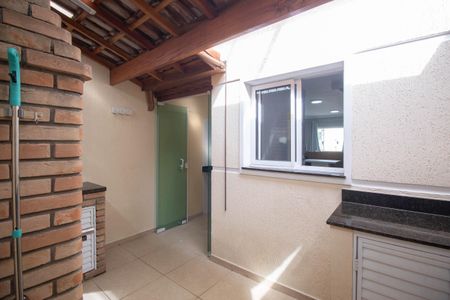 Casa de condomínio à venda com 75m², 2 quartos e 1 vagaChurrasqueira