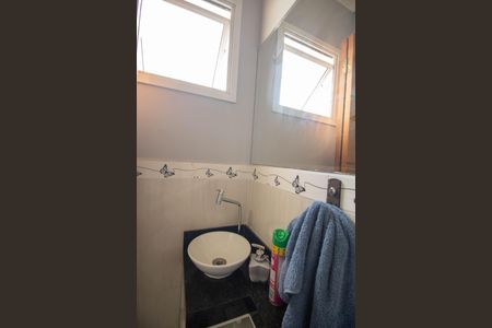 Casa de condomínio à venda com 75m², 2 quartos e 1 vagaBanheiro