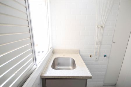 Apartamento à venda com 77m², 2 quartos e 1 vagaÁrea de Serviço