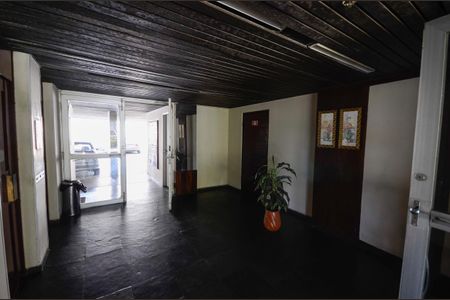 Apartamento à venda com 77m², 2 quartos e 1 vagaÁrea comum - Hall